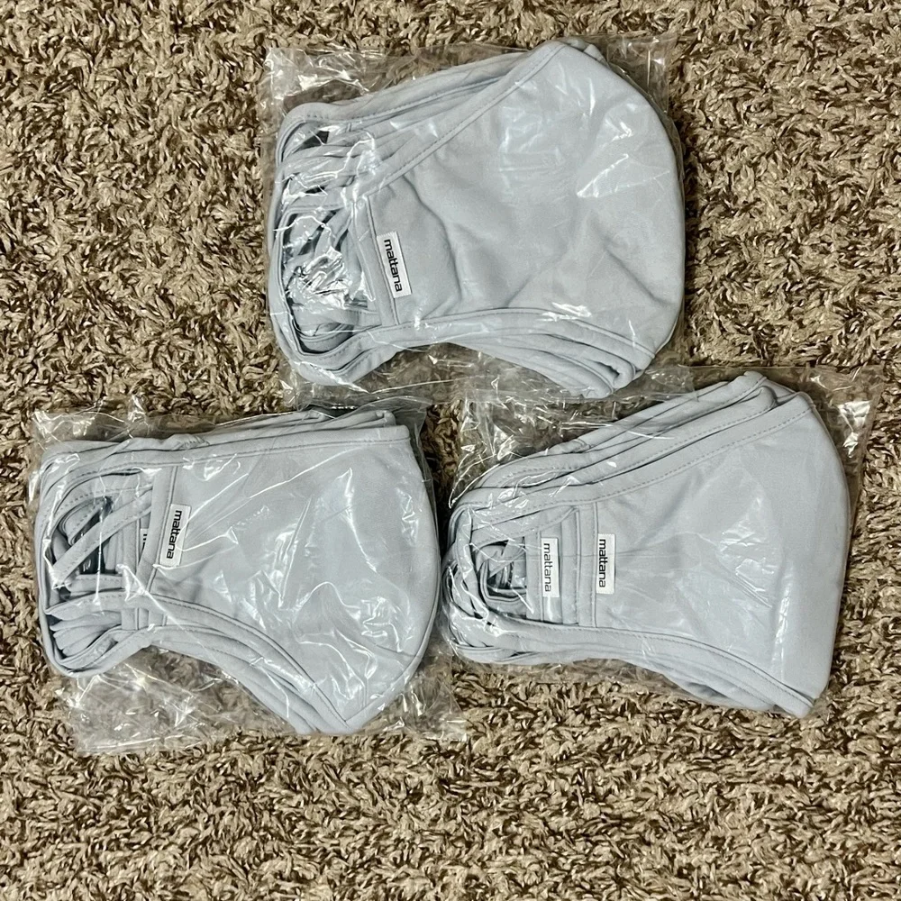 15 NWT 3 Ply Fabric Face Mask - Gray